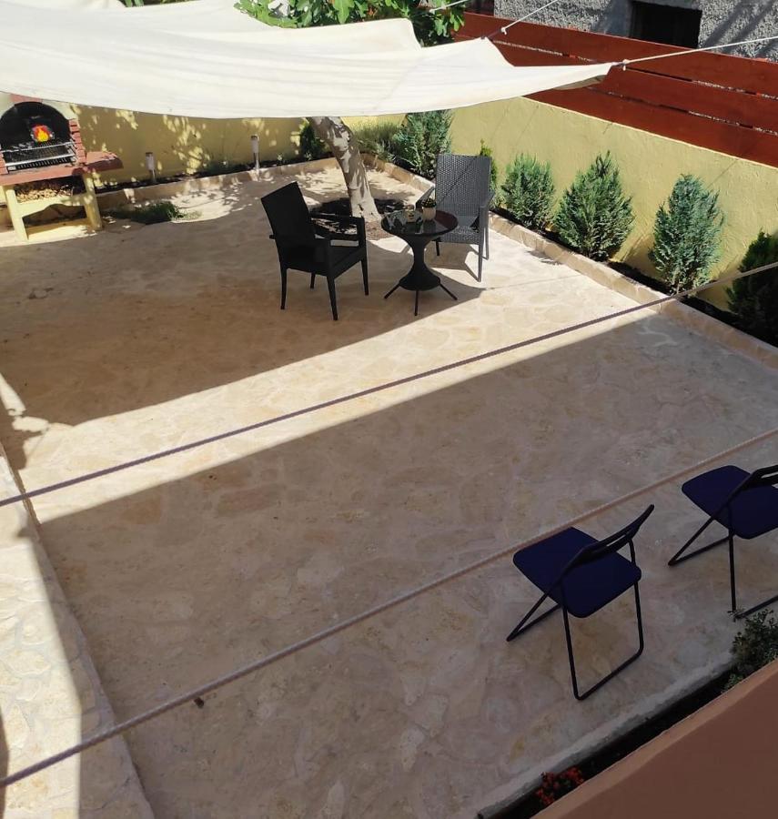 Lumar Holidays And Apartments Preko Exterior photo