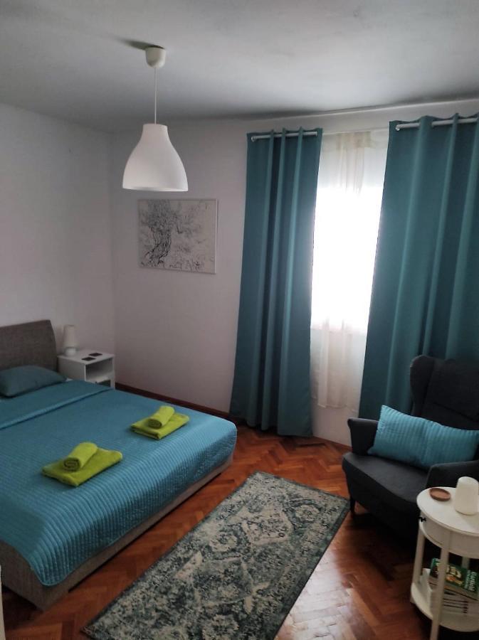 Lumar Holidays And Apartments Preko Exterior photo